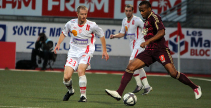 Jonathan Brison face &agrave; Jimmy Briand