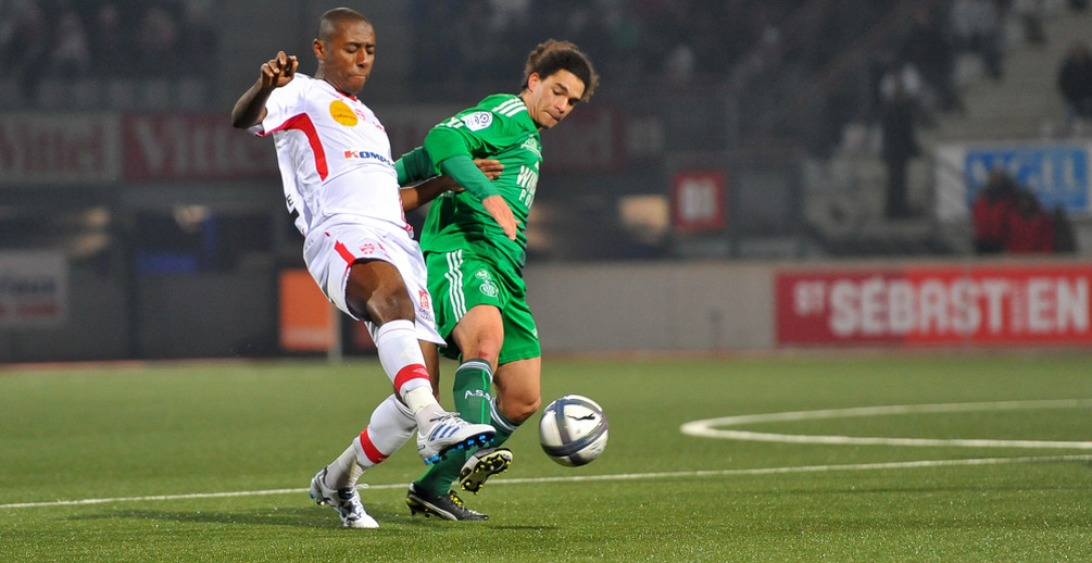 S&eacute;duisante dans le jeu, l&rsquo;ASNL est p&eacute;nalis&eacute;e par ses erreurs d&eacute;fensives.