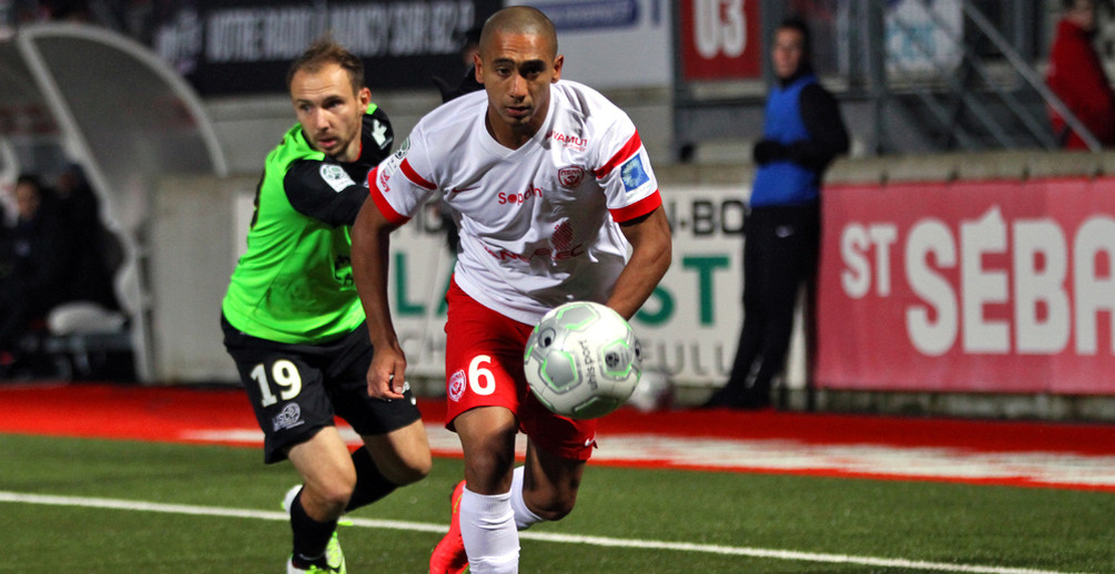 En deuxi&egrave;me mi-temps, une ASNL intenable a r&eacute;gal&eacute; le nombreux public de Picot.