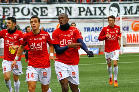 L'avant-match d'ASNL-SL