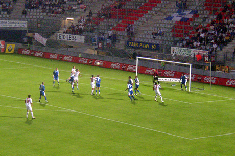 Le résumé d'ASNL-ESTAC (2004)