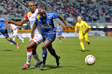 Sami passe à droite