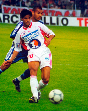 Milieu de 1999 à 2001 (32 matchs, 1 but)