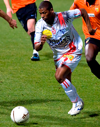 Attaquant de 2005 à 2008 (75 matchs, 11 buts)