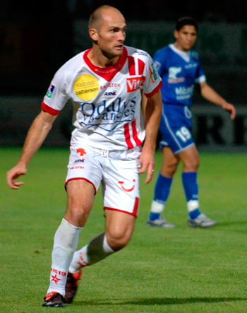 Défenseur de 1991 à 2007 (432 matchs, 9 buts)