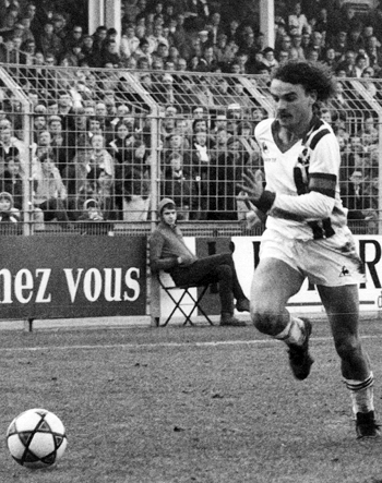 Attaquant de 1973 à 1981 (210 matchs, 73 buts)
